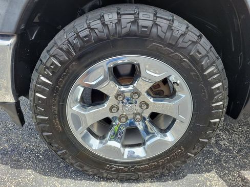 Used 2019 RAM 1500 Big Horn AWD/4WD image 5