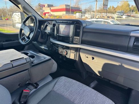Used 2023 Ford F350 XLT w/ 360-Degree Camera Package AWD/4WD image 12