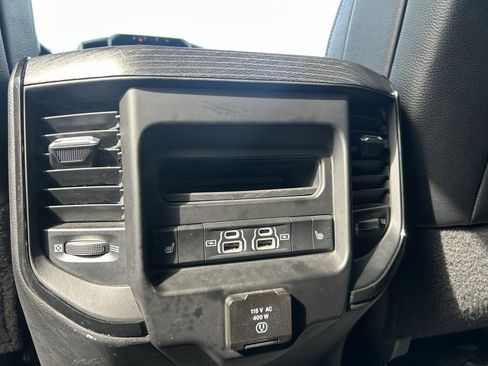 Used 2022 RAM 2500 Limited image 29