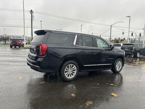 Used 2023 GMC Yukon SLT image 6