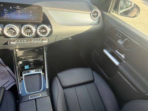 Used 2025 Mercedes-Benz GLA 250 4MATIC image 20
