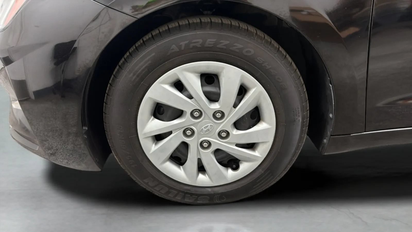 Used 2019 Hyundai Elantra SE w/ Cargo Package FWD image 26