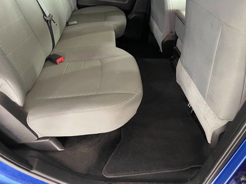 Used 2015 RAM 1500 Express image 27