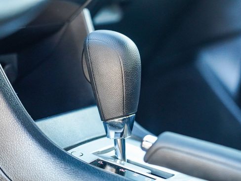 Used 2015 Subaru Crosstrek 2.0i Premium w/ Popular Package #2 image 23