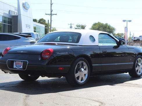 Used 2003 Ford Thunderbird Base image 7