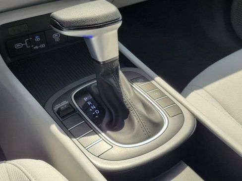 Certified 2026 Hyundai Kona SE FWD image 28