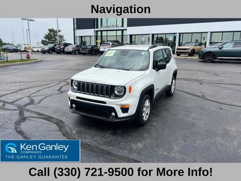Used 2023 Jeep Renegade Latitude w/ Premium Group AWD/4WD image 2