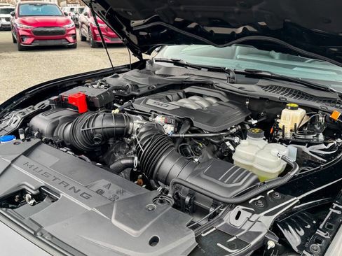 Used 2024 Ford Mustang GT Premium image 37