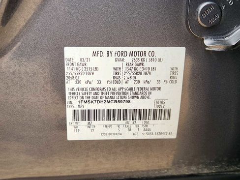 Used 2021 Ford Explorer XLT w/ Equipment Group 202A RWD image 33