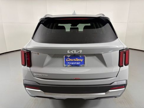 New 2026 Kia Sorento S w/ S Panoramic Sunroof Package image 10