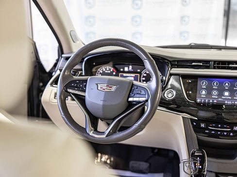 Used 2022 Cadillac XT6 Premium Luxury image 39