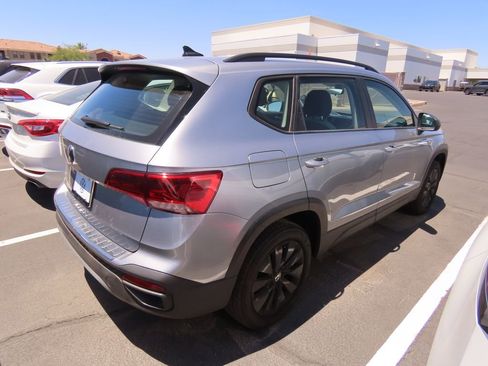 Used 2024 Volkswagen Taos S FWD image 3
