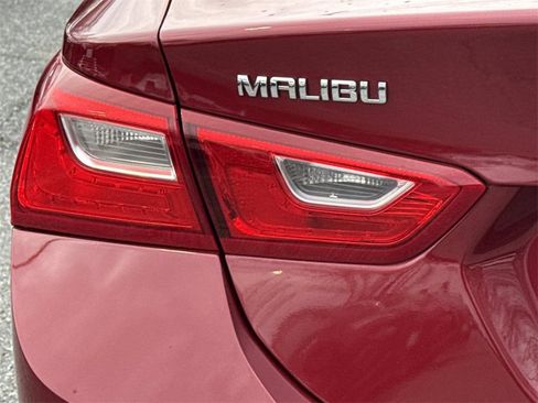 Used 2016 Chevrolet Malibu LT image 26