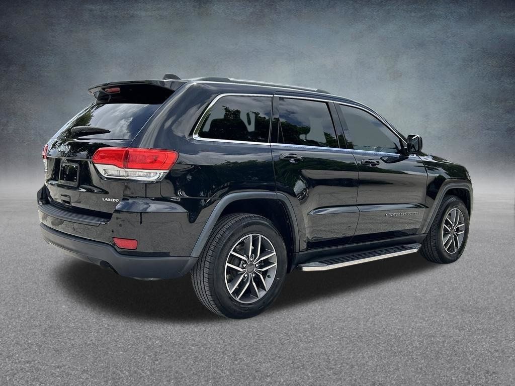 Certified 2019 Jeep Grand Cherokee Laredo w/ Laredo X Package RWD image 4