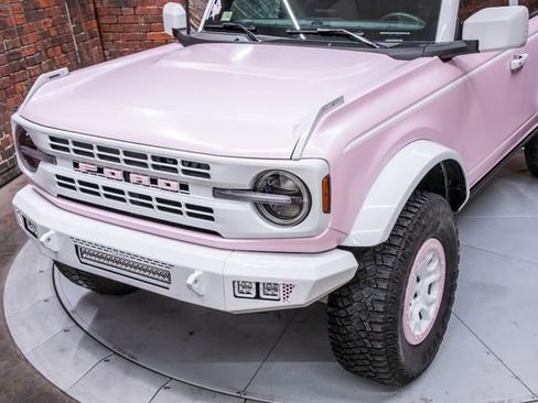 Used 2024 Ford Bronco Wildtrak AWD/4WD image 5