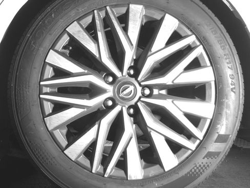 Used 2025 Nissan Altima 2.5 SV image 14