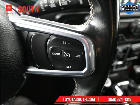 Used 2022 Jeep Wrangler Unlimited Sahara image 19