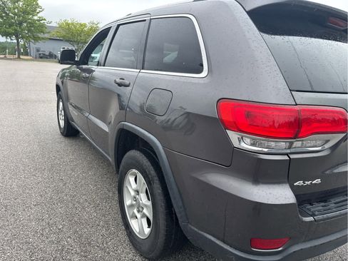 Used 2015 Jeep Grand Cherokee Laredo w/ Quick Order Package 23E AWD/4WD image 4