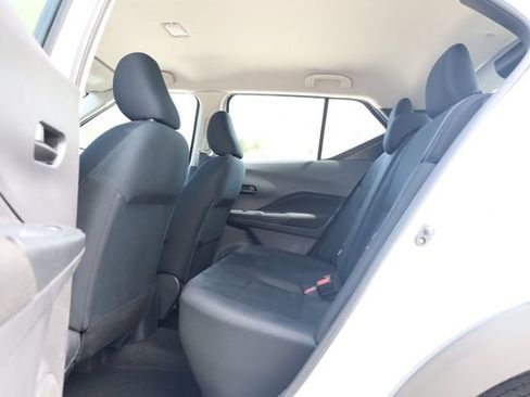 Used 2024 Nissan Kicks S FWD image 28