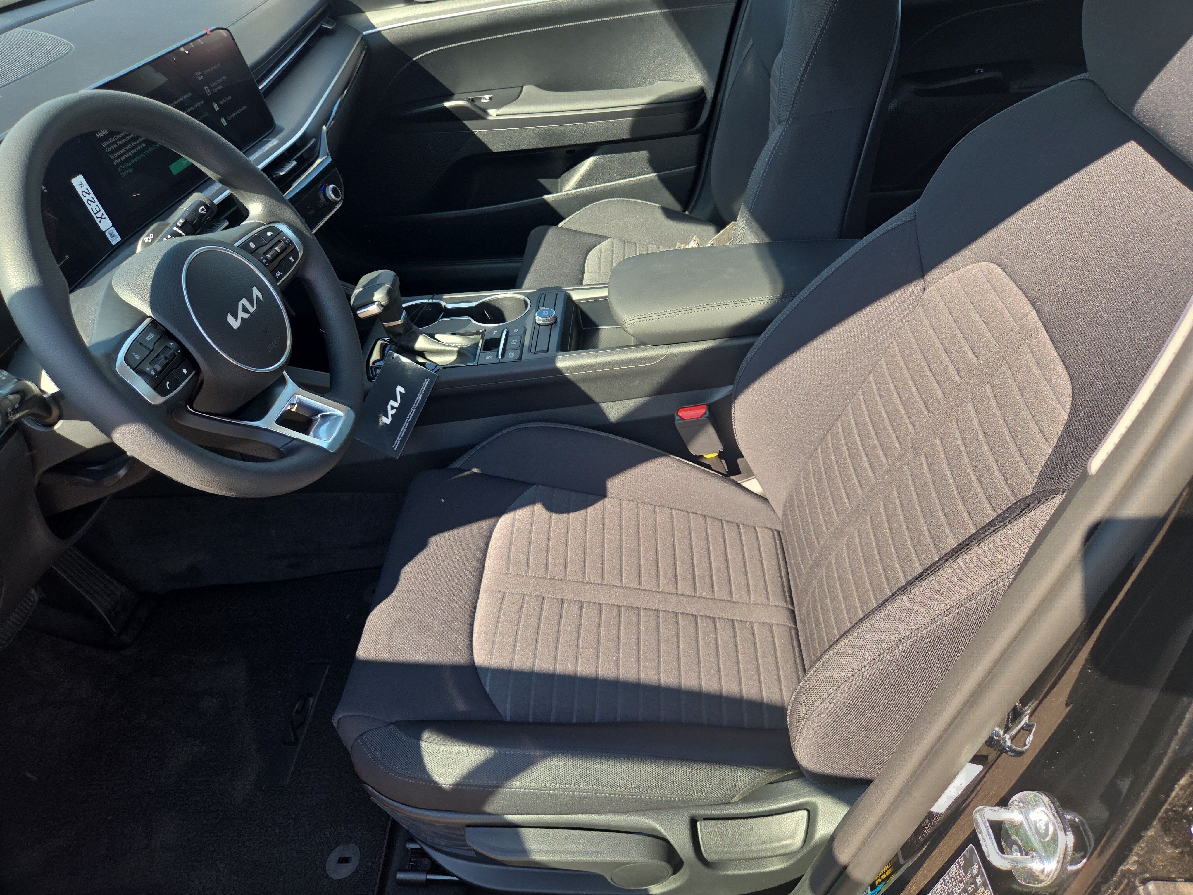 New 2026 Kia K5 LXS FWD image 4