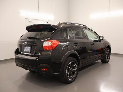Used 2014 Subaru Crosstrek 2.0i Premium w/ Moonroof Package AWD/4WD image 2