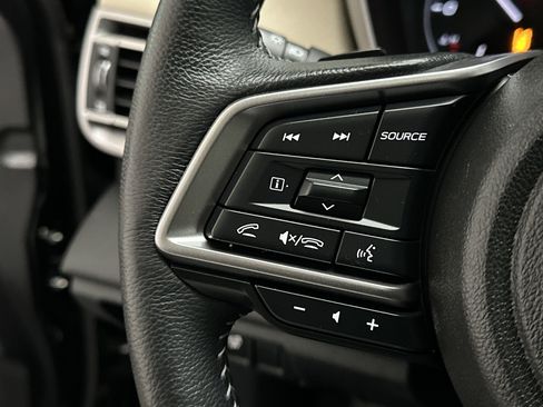 Used 2023 Subaru Outback Limited image 29