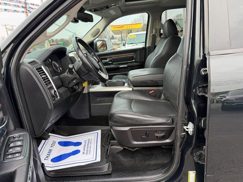 Used 2016 RAM 1500 Laramie image 10