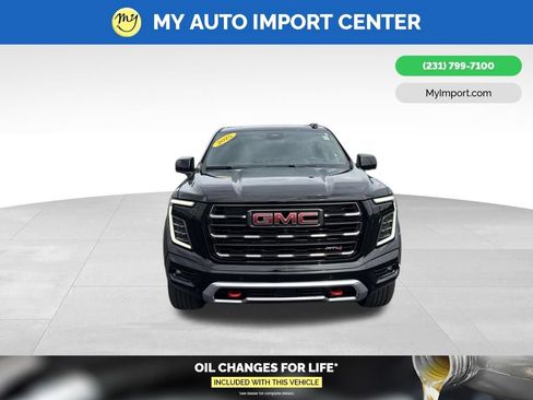 Used 2025 GMC Yukon XL AT4 Ultimate AWD/4WD image 2