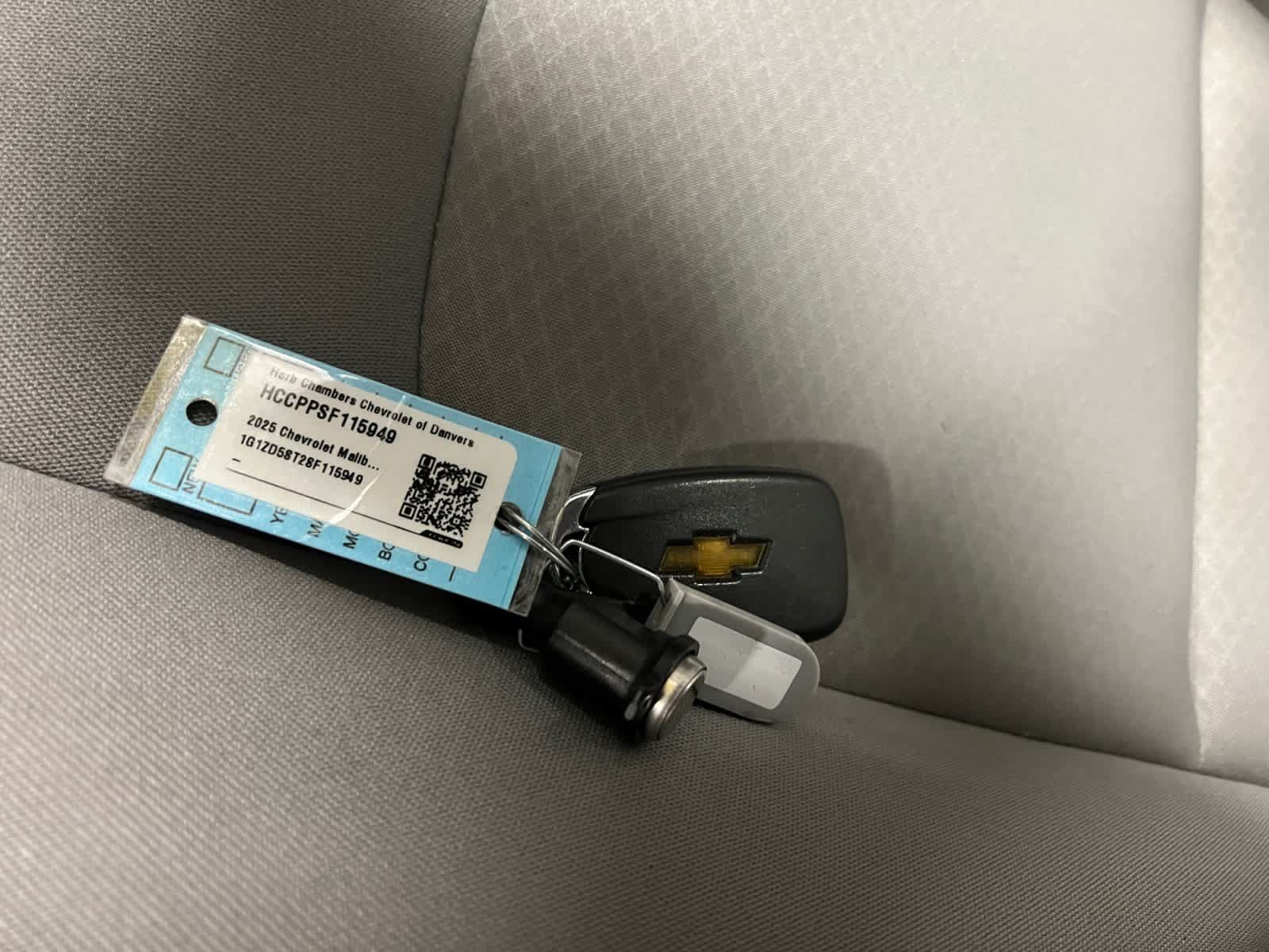 Used 2025 Chevrolet Malibu LT FWD image 12