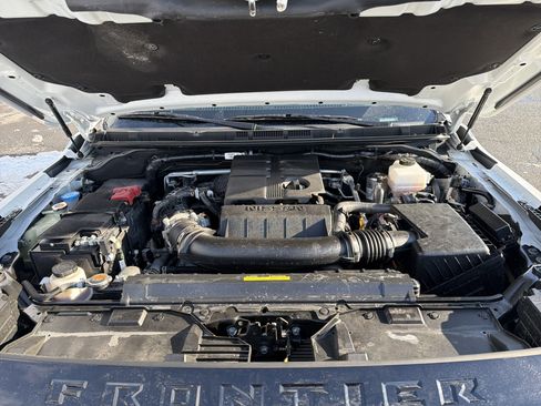 Used 2024 Nissan Frontier SV w/ Hardbody Edition image 9