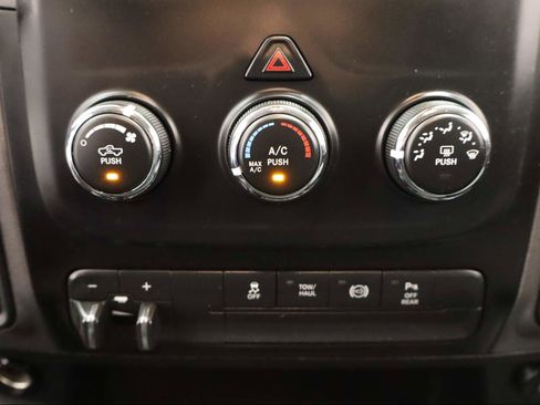 Used 2018 RAM 3500 Tradesman w/ Chrome Appearance Group image 11