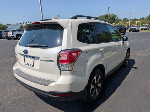 Used 2018 Subaru Forester 2.5i Premium AWD/4WD image 8