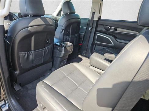 Used 2021 Kia Telluride EX w/ EX Premium Package AWD/4WD image 10