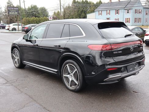 Used 2023 Mercedes-Benz EQS 580 4MATIC SUV w/ Exclusive Trim Package image 8
