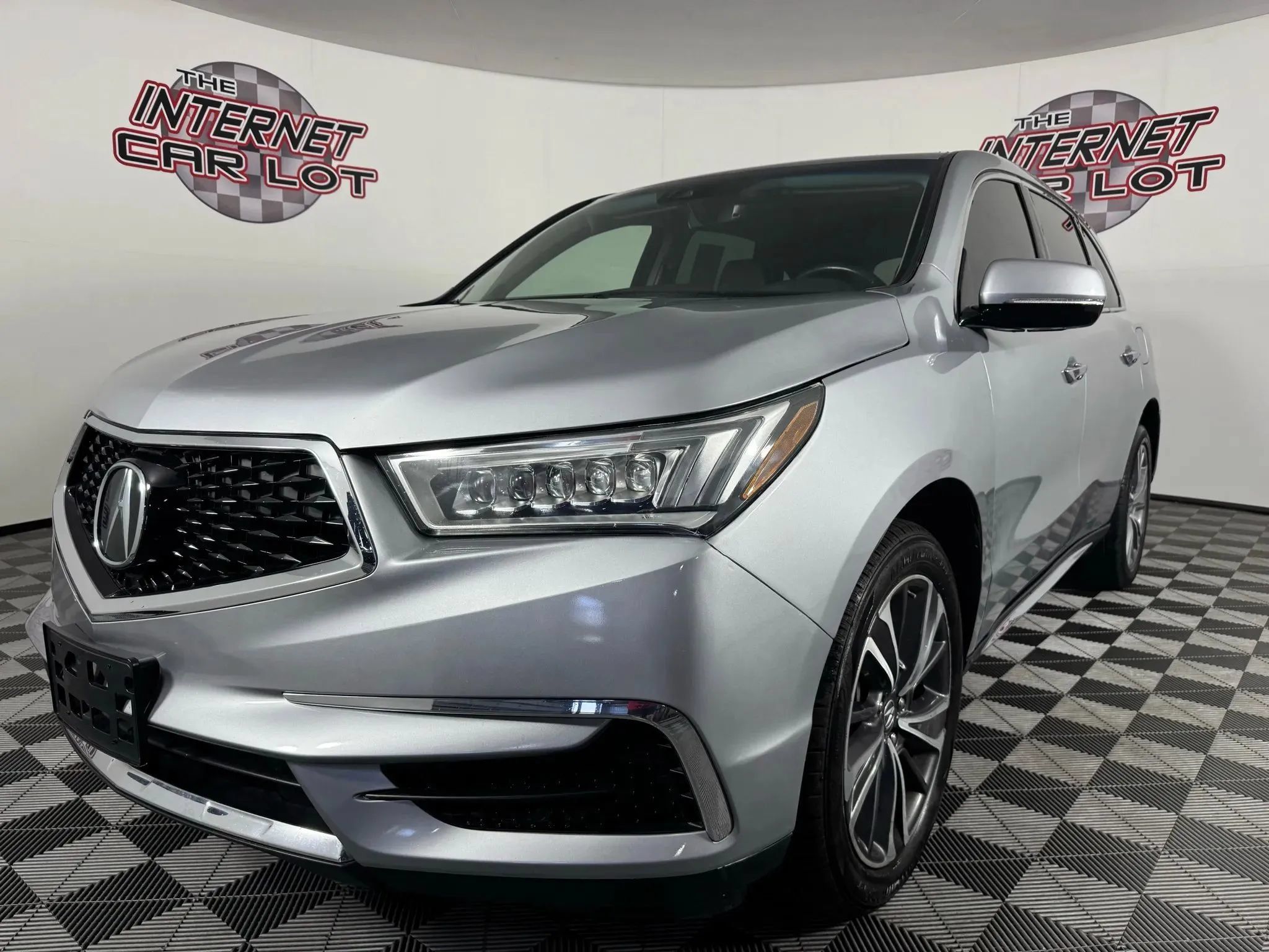 Used 2020 Acura MDX w/ Technology Package FWD image 3