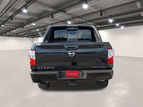 Used 2024 Nissan Titan SV RWD image 15