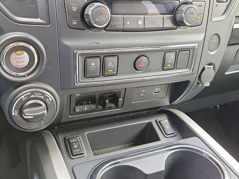 Used 2024 Nissan Titan SV w/ SV Utility Package image 17