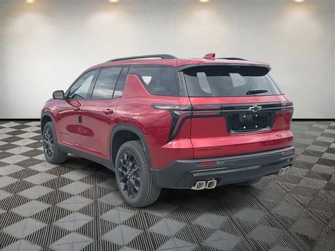 New 2026 Chevrolet Traverse LT w/ Enhanced Driving Package image 7