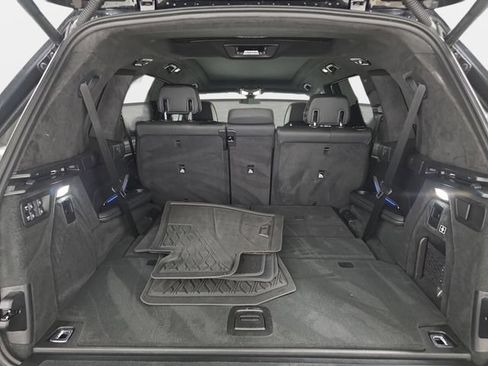 Used 2022 BMW X7 M50i w/ Cold Weather Package AWD/4WD image 33