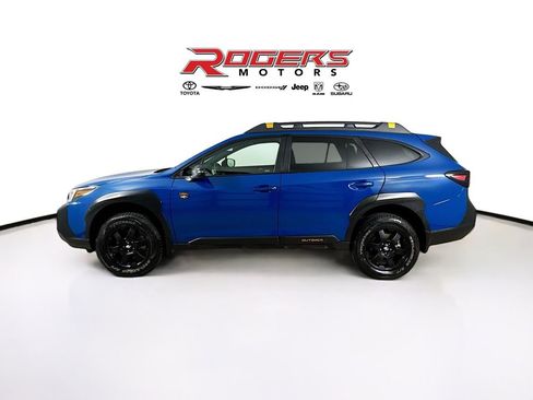 Used 2025 Subaru Outback Wilderness AWD/4WD image 4