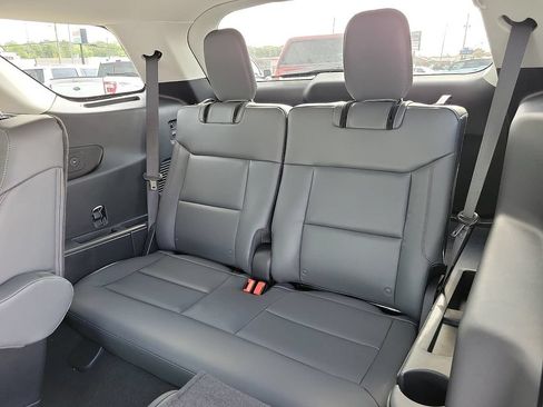 New 2026 Ford Explorer Active w/ Active Comfort Package AWD/4WD image 9