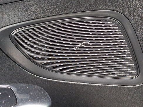 Certified 2025 Mercedes-Benz C 300 image 15