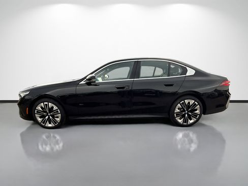 Used 2026 BMW 540i xDrive AWD/4WD image 5