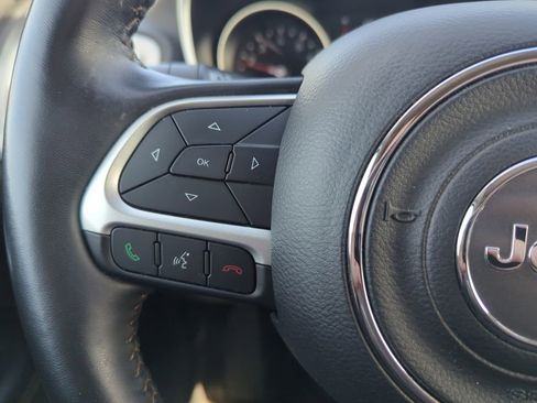 Used 2018 Jeep Compass Latitude w/ Trailer Tow Group image 21