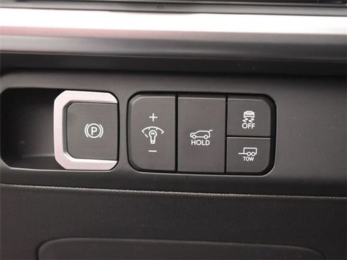 Used 2025 Hyundai Santa Fe XRT image 17