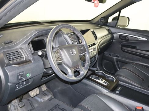 Used 2022 Honda Passport TrailSport image 38