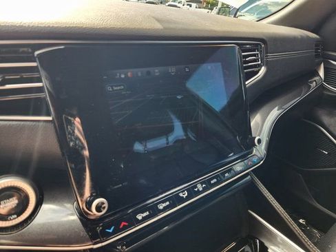 Used 2024 Jeep Wagoneer L 4WD image 17