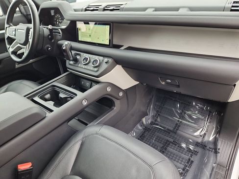 Used 2024 Land Rover Defender 110 S AWD/4WD image 26