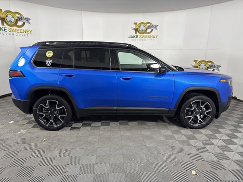 New 2026 Jeep Cherokee Overland image 8