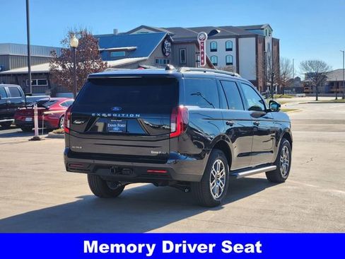 New 2026 Ford Expedition Active image 7